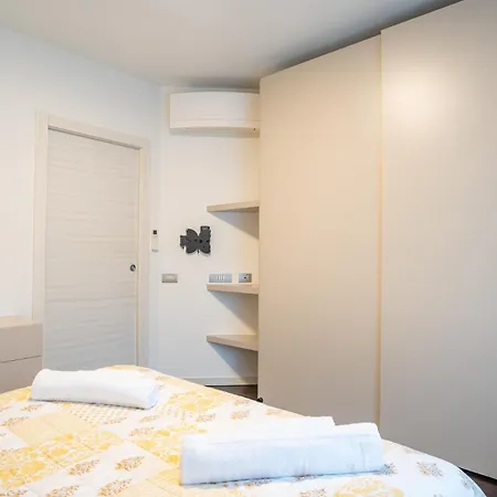 Center - Authentic Yet Modern Retreat Lecco