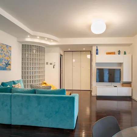 Authentic Yet Modern Retreat In Center * Lecco
