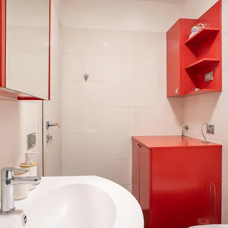 Authentic Yet Modern Retreat In Center Appartement Lecco
