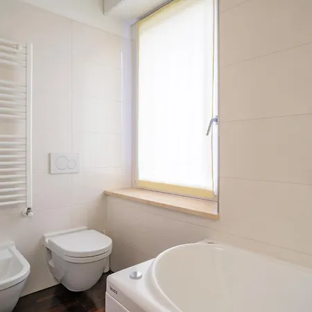 Apartmán Lecco Center - Authentic Yet Modern Retreat