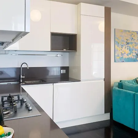 아파트 Authentic Yet Modern Retreat In Center 레코