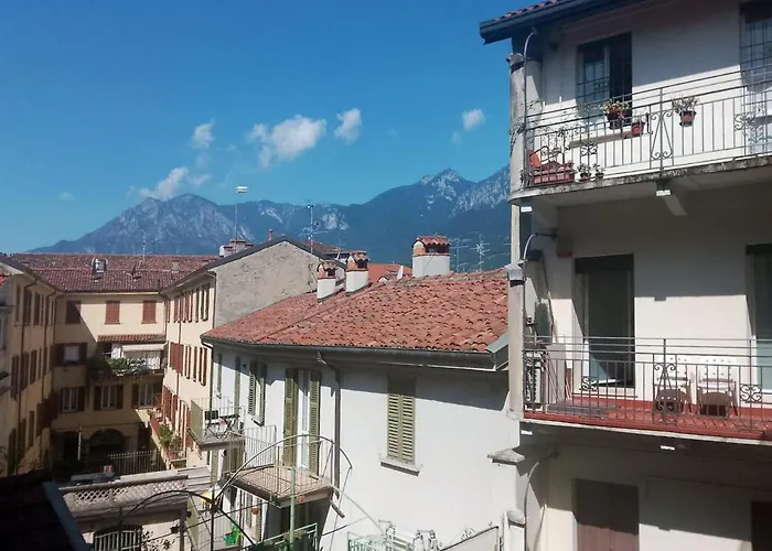 Center - Authentic Yet Modern Retreat